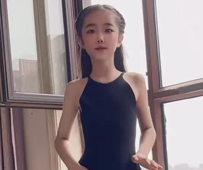 网红圈的不正之风未成年跳擦边舞被官方点名批评